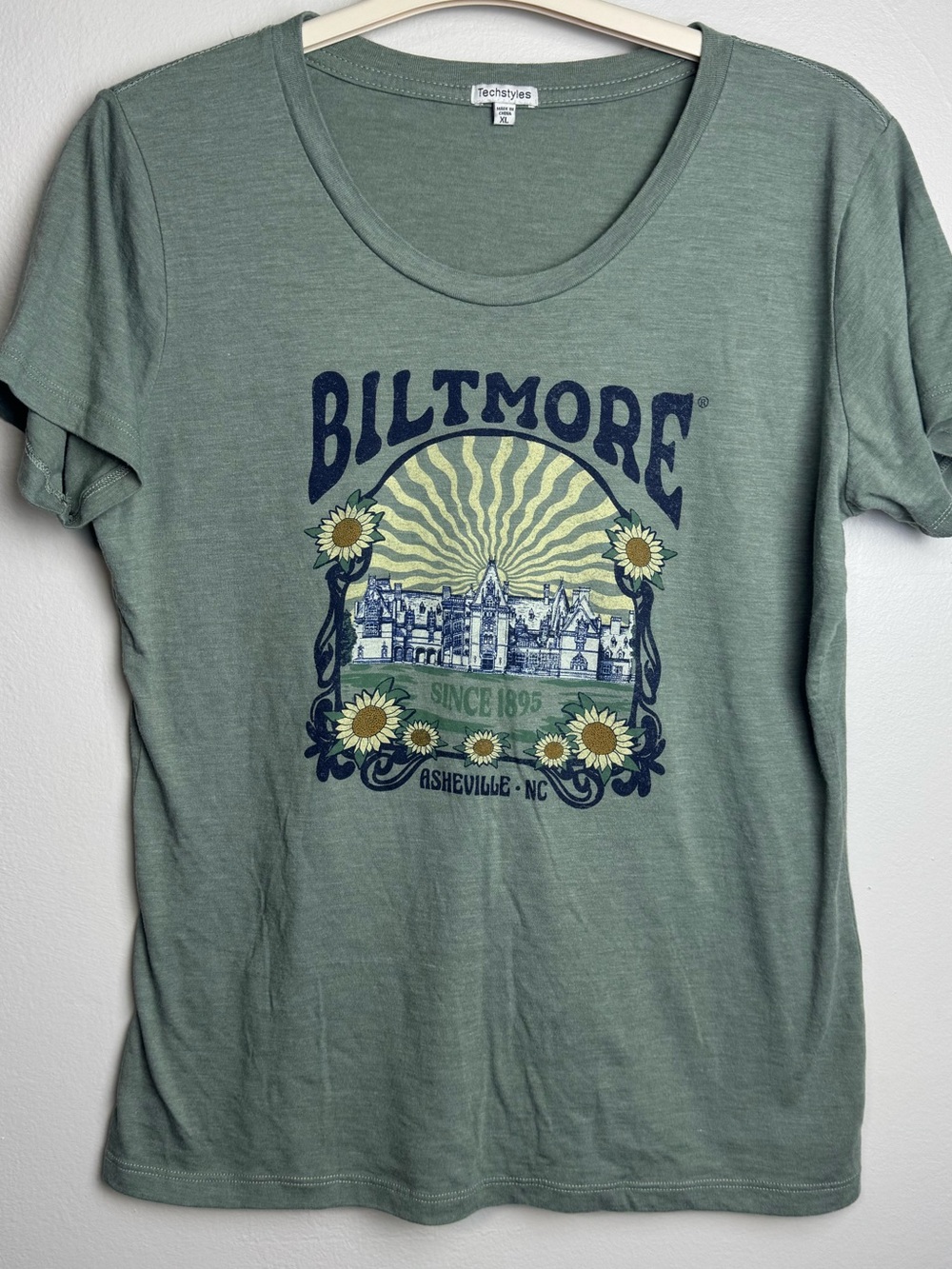 Biltmore Graphic Tee